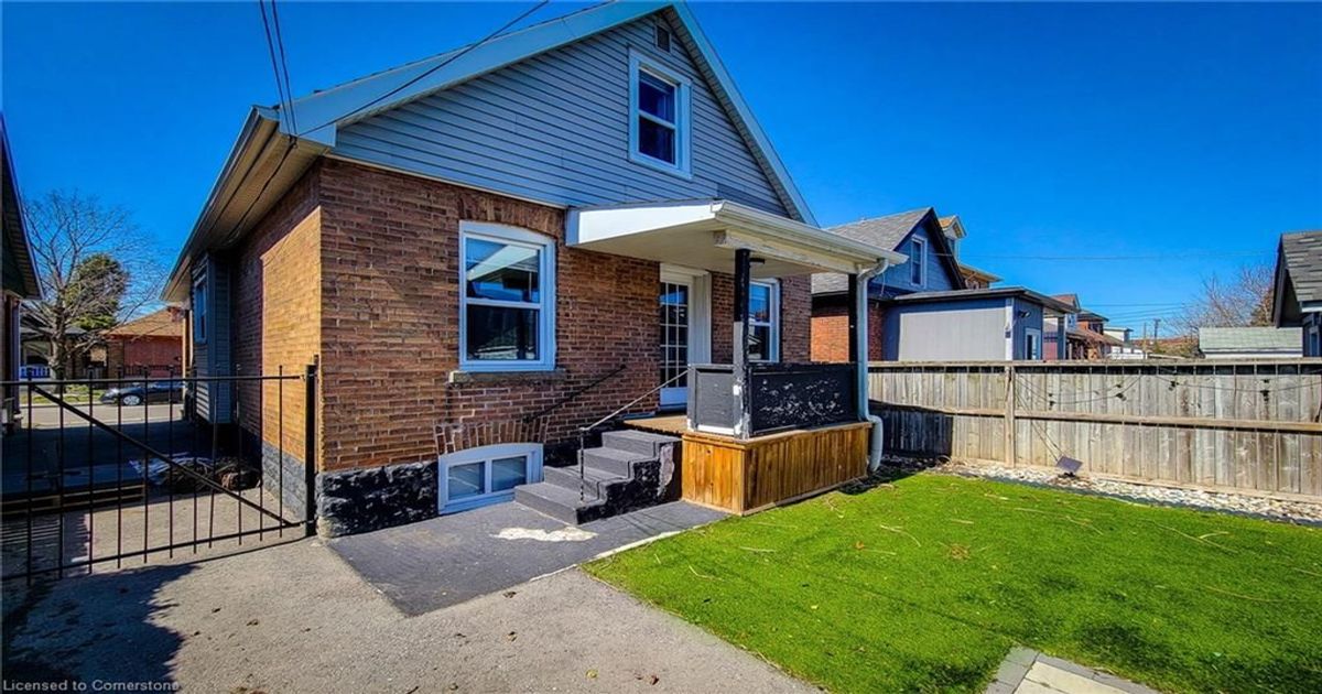 20 Connaught Avenue N Hamilton
