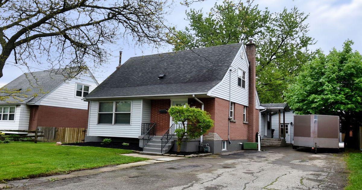 90 Howe Avenue Hamilton