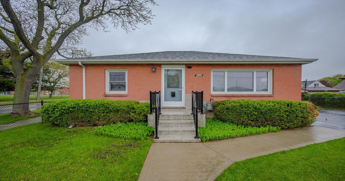 444 Melvin Avenue Hamilton
