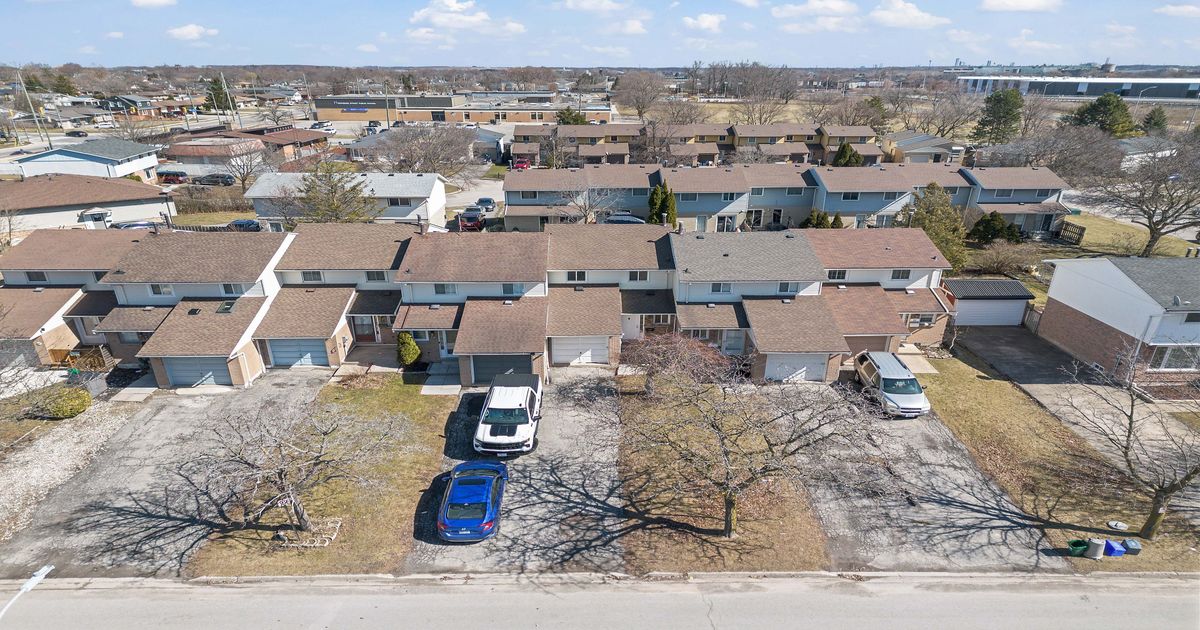 18 JULIE Drive Thorold