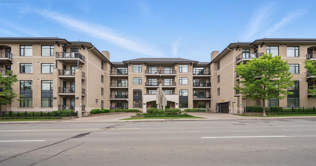 808 Bronson Avenue Dows Lake - Civic Hospital and Area