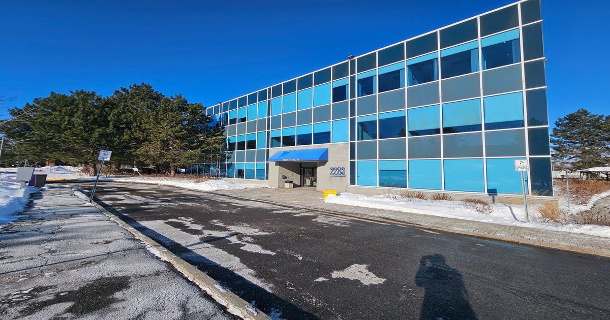 2283 St Laurent Boulevard Hunt Club - South Keys and Area