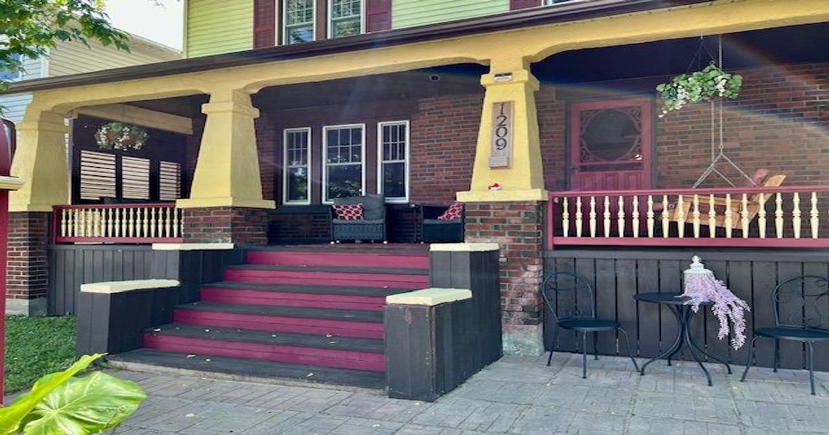 1209 HAMMOND Street North Bay