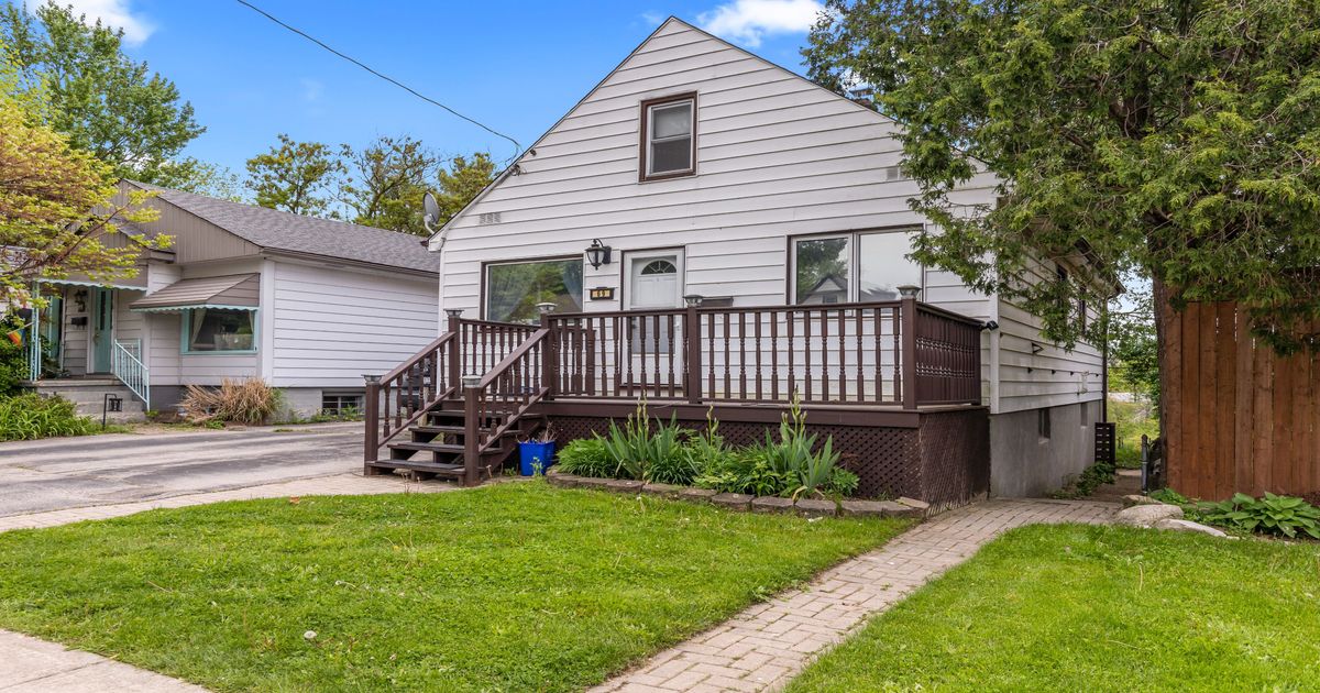 69 CONNAUGHT Avenue London East