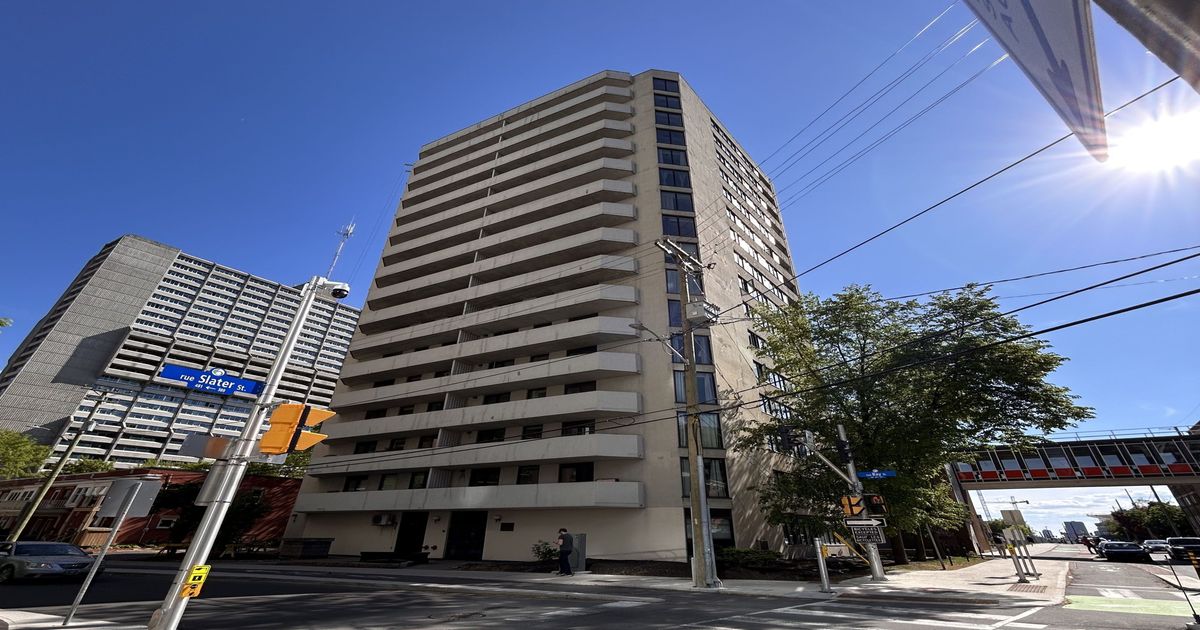 200 Bay Street Ottawa Centre