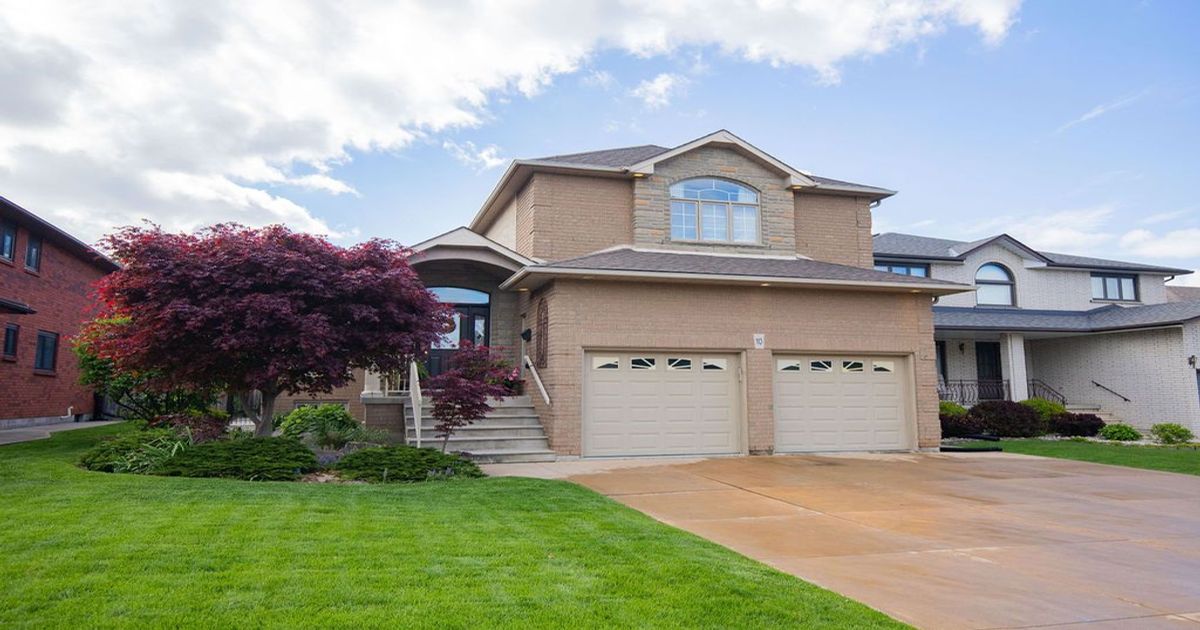 10 Shadeland Crescent Hamilton