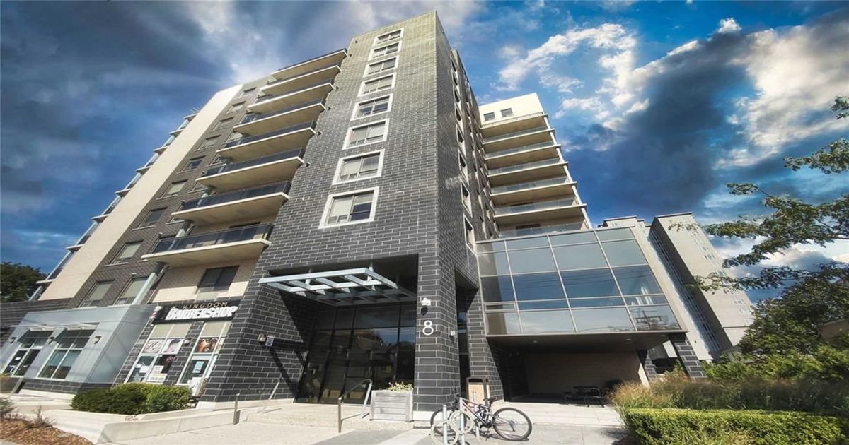 8 Hickory Street Waterloo