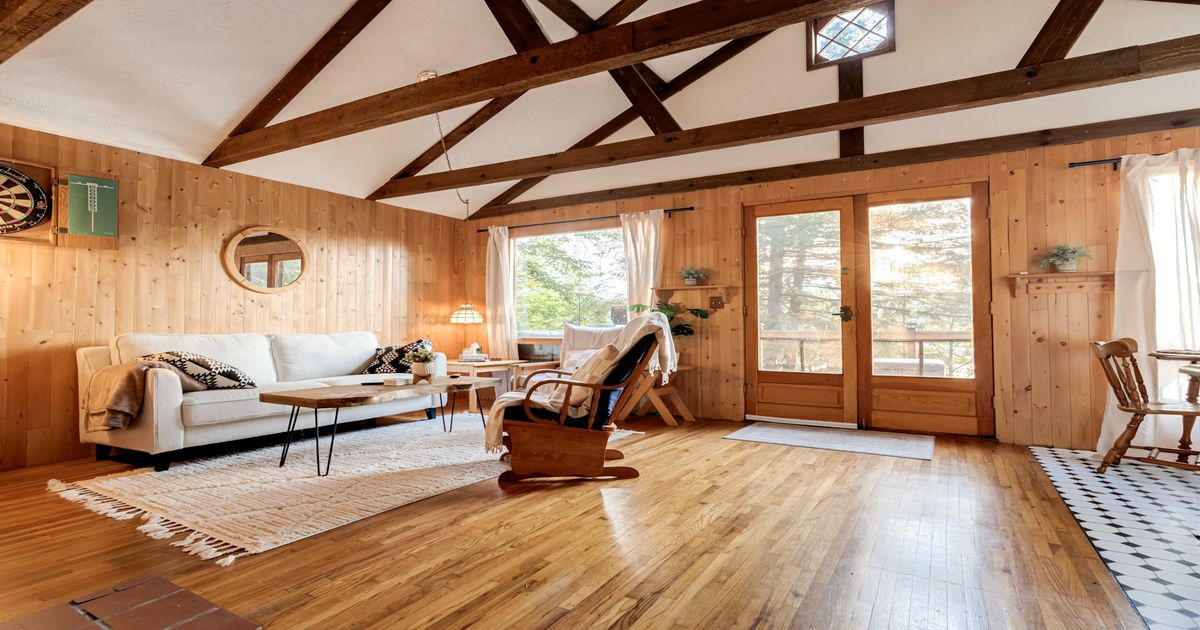 1027 NORTH PINE Drive Lake of Bays