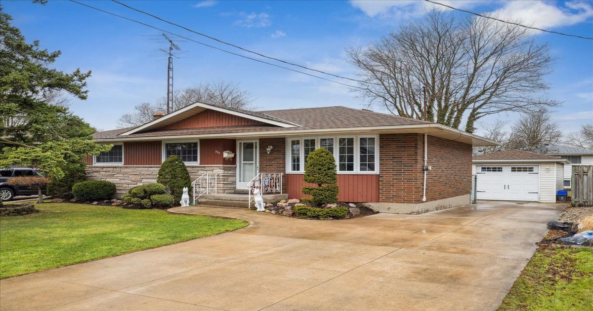 297 Lakeshore Road St. Catharines