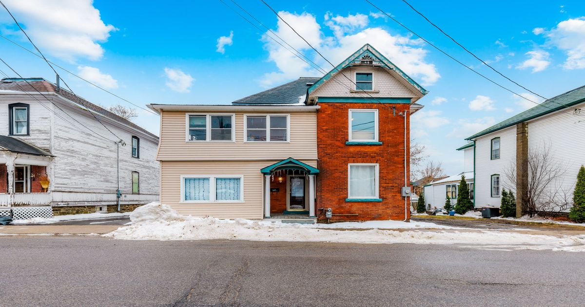 28 Kensington Avenue Smiths Falls