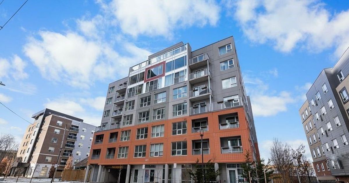 321 SPRUCE Street Waterloo