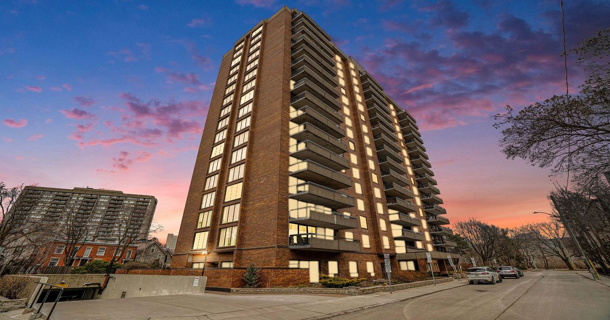 20 The Driveway Drive Ottawa Centre