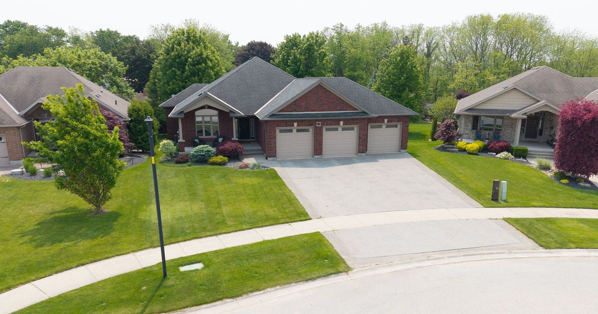 378 MacDonald Street Strathroy Caradoc