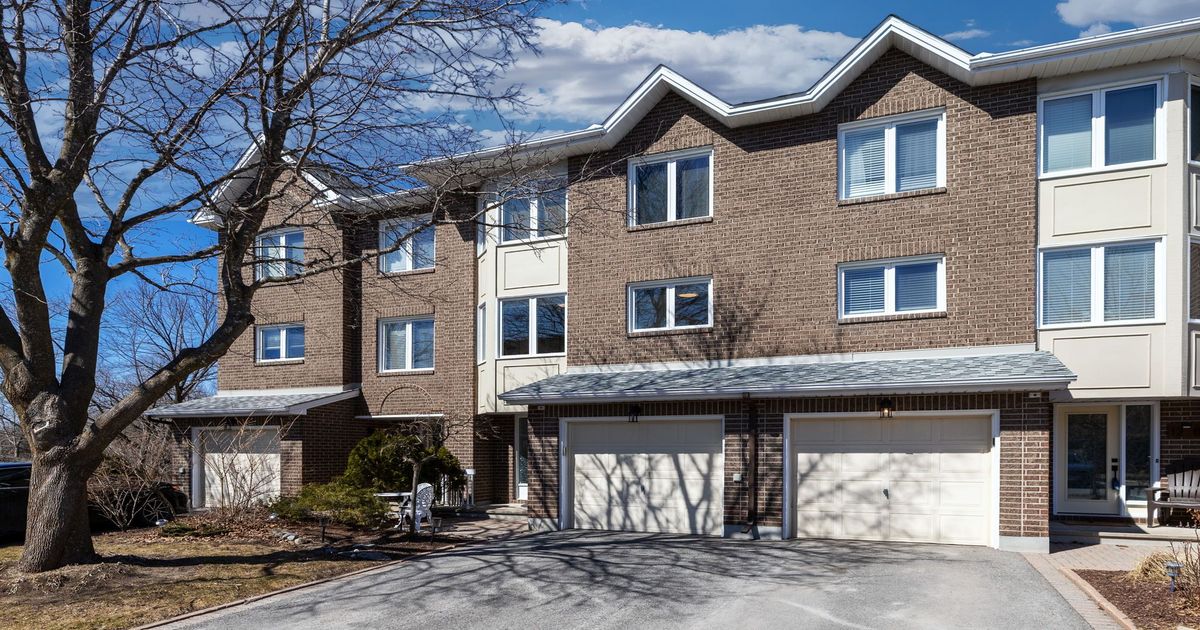12C Maple Ridge Crescent Barrhaven