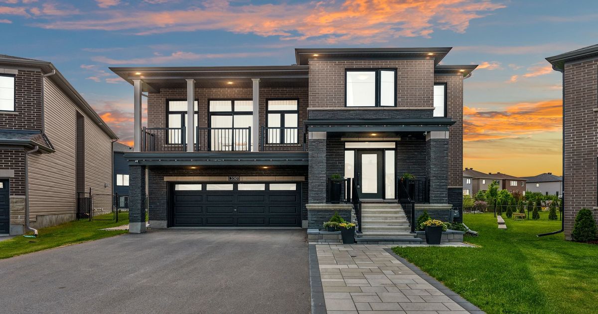350 Cloyne Crescent Barrhaven