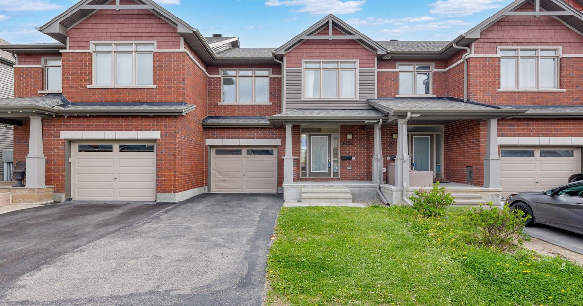 1022 Cobble Hill Drive Barrhaven