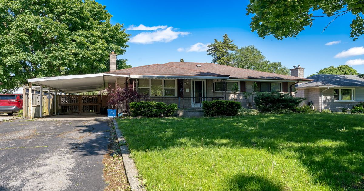 202 Renfro Crescent London South
