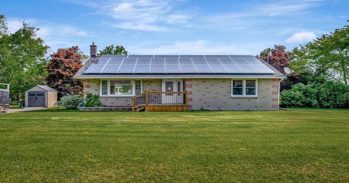 12 Roseland Drive Quinte West