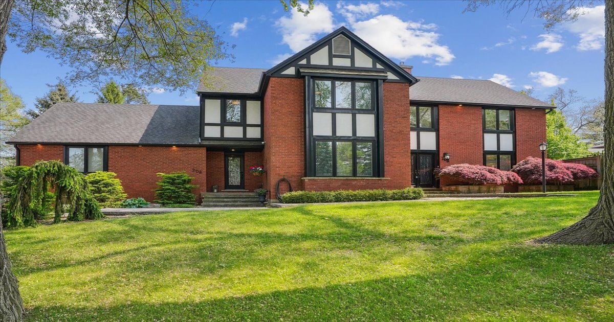 208 Mohawk Road Hamilton