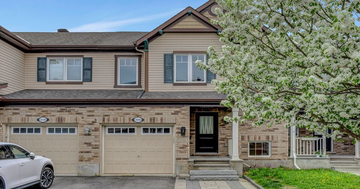 460 Meadowhawk Crescent Barrhaven