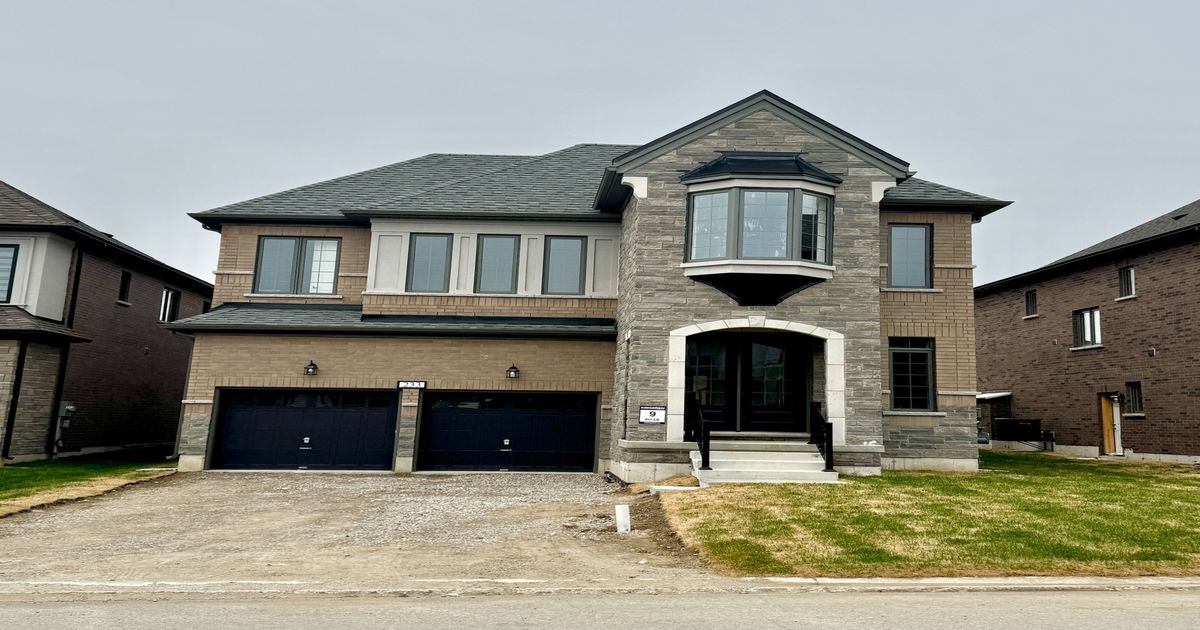 233 Harwood Avenue Woodstock