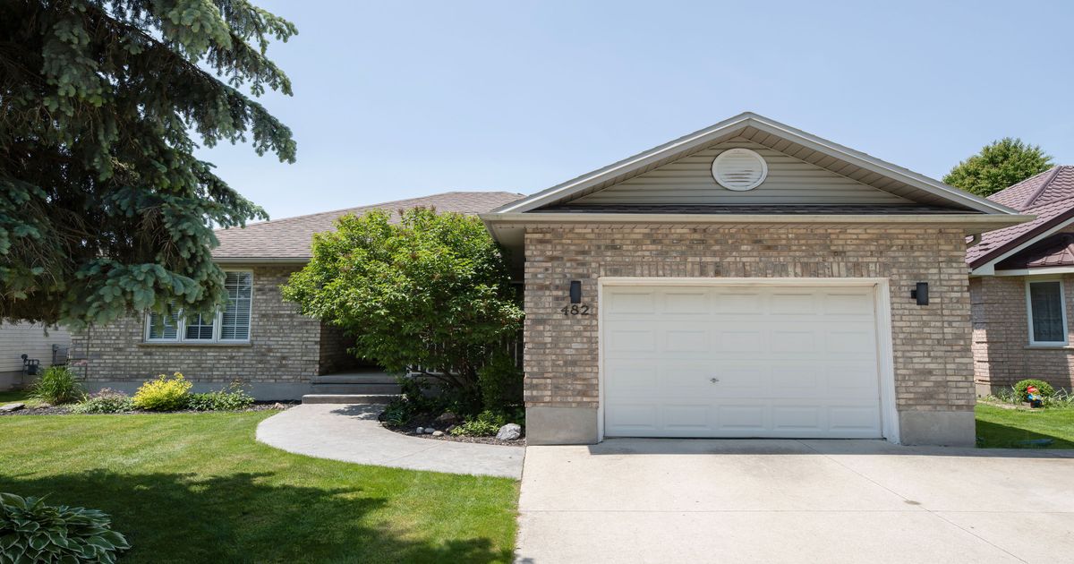 482 Riverview Drive Strathroy-Caradoc