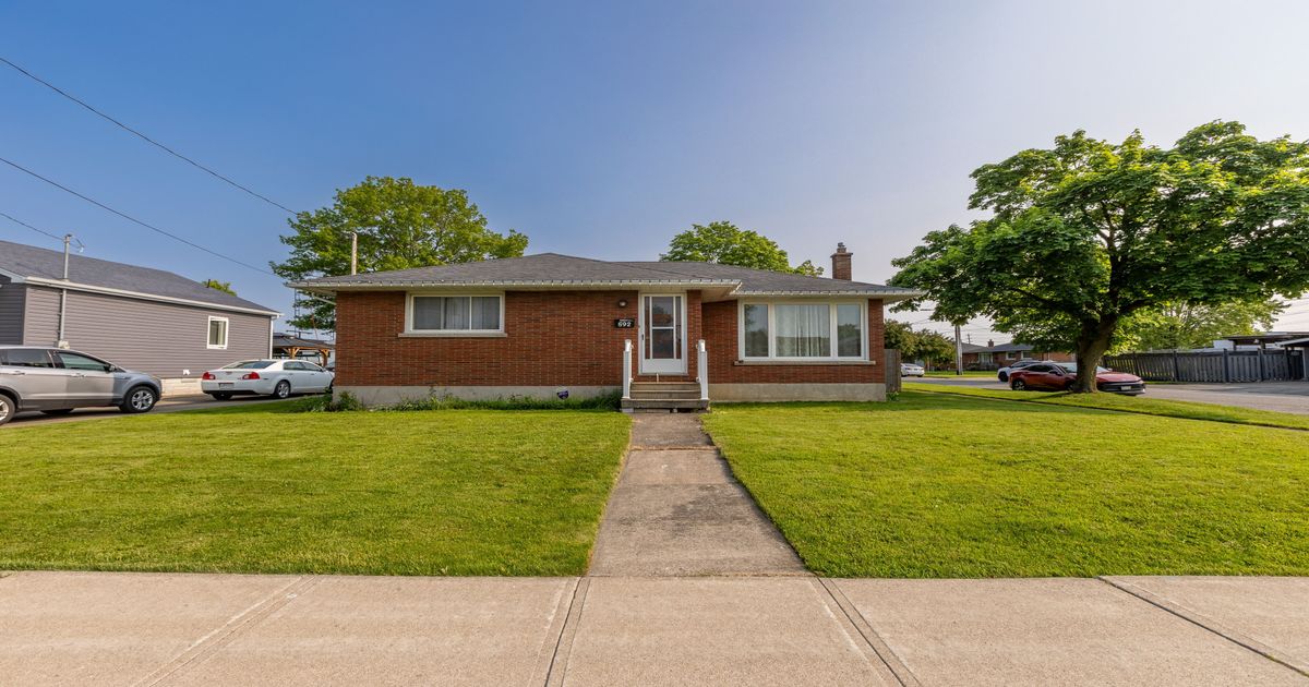 592 Lincoln Street E Welland