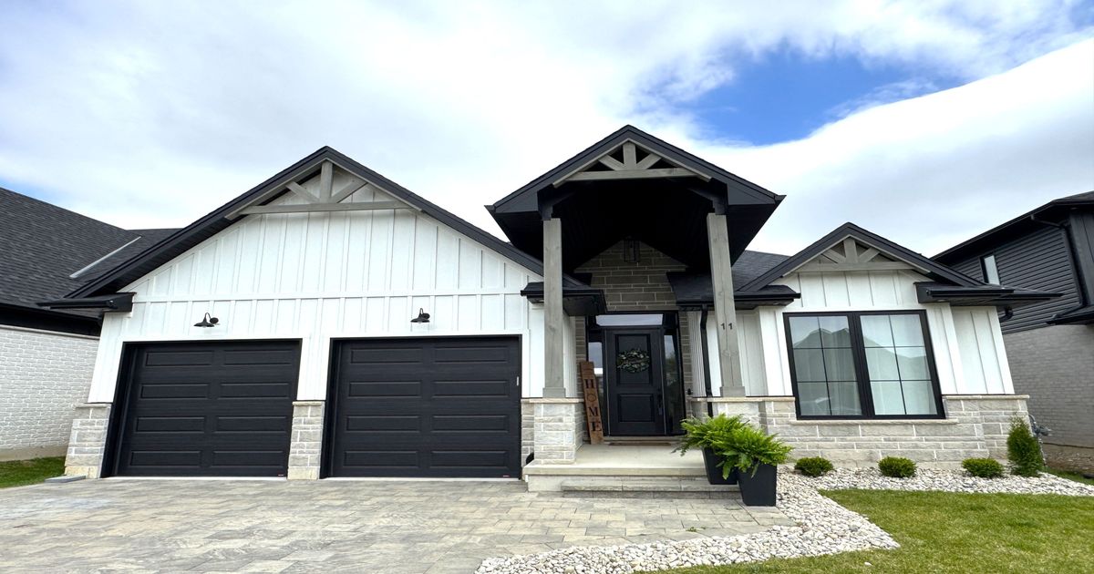 11 BRISCOE Crescent Strathroy-Caradoc
