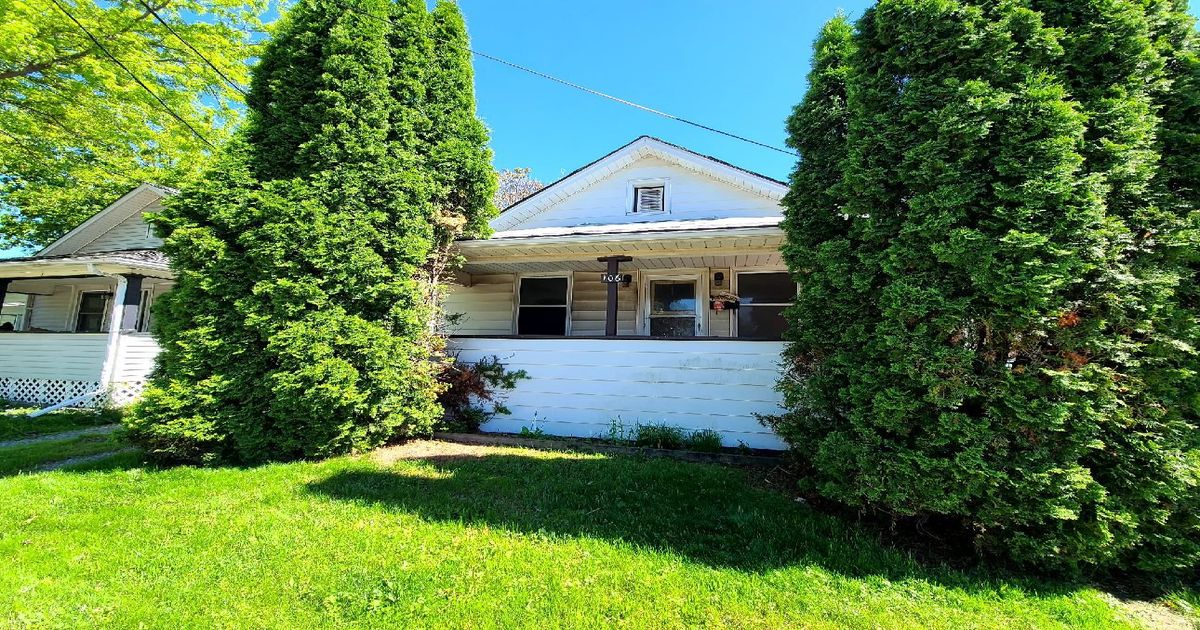 106 Carlton Street St. Catharines