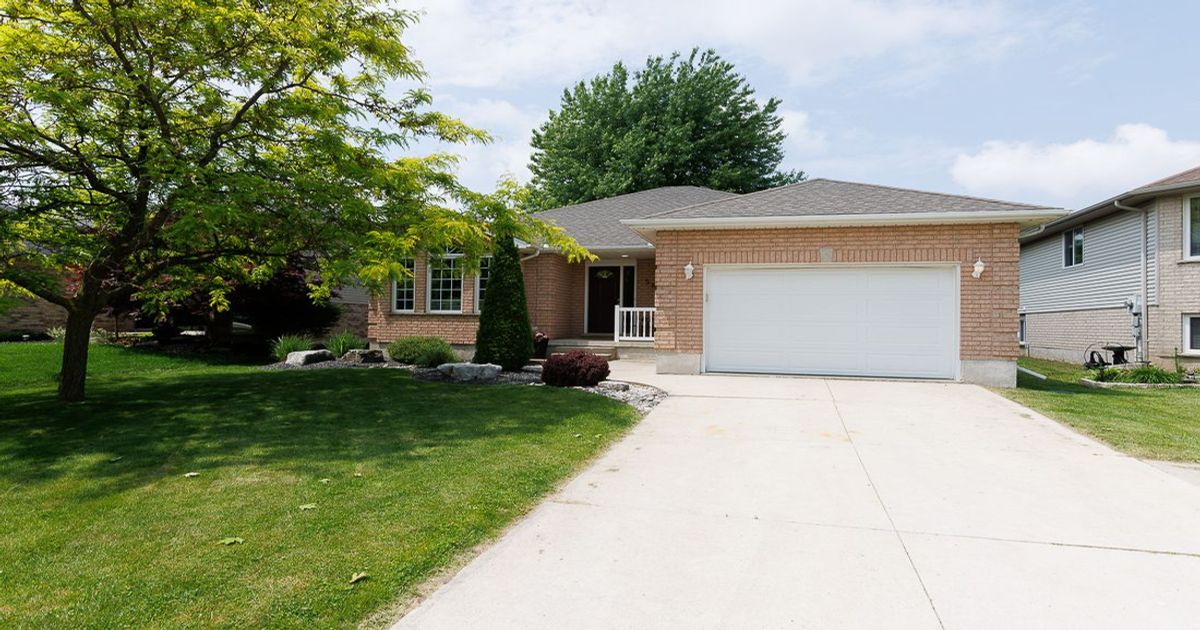 581 Harris Circle Strathroy-Caradoc