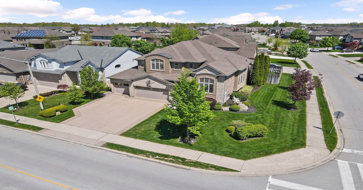 8535 Forestview Boulevard Niagara Falls