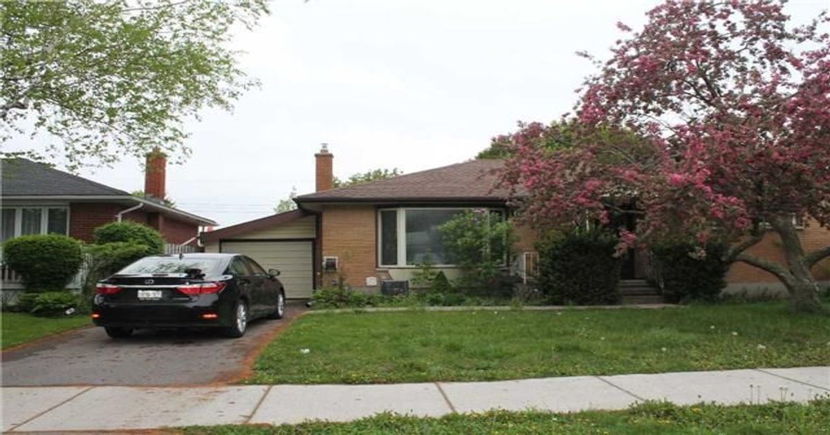 282 Norman Rogers Drive Kingston