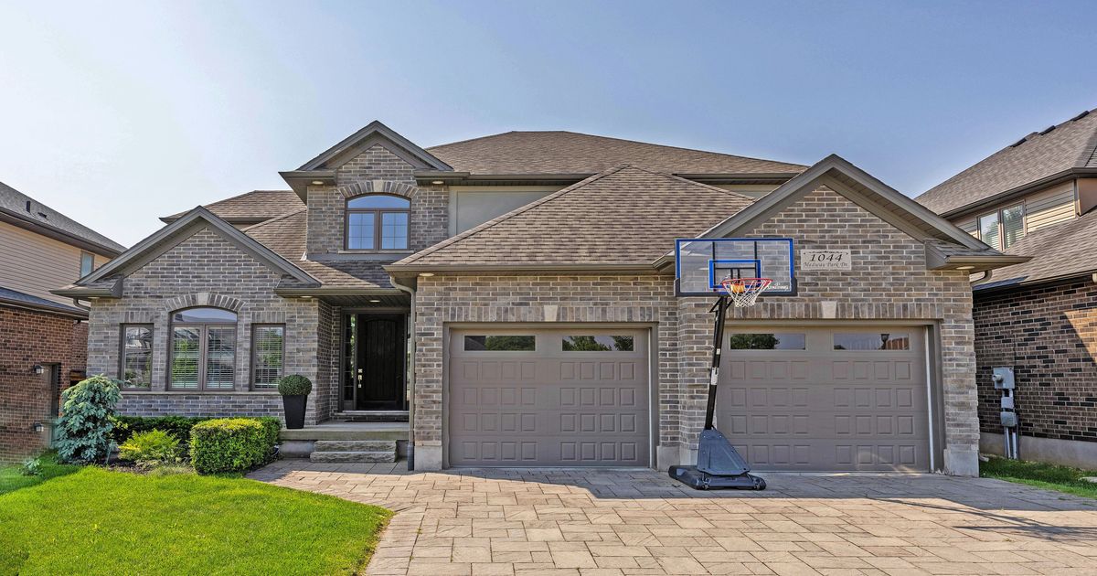 1044 Medway Park Drive London North