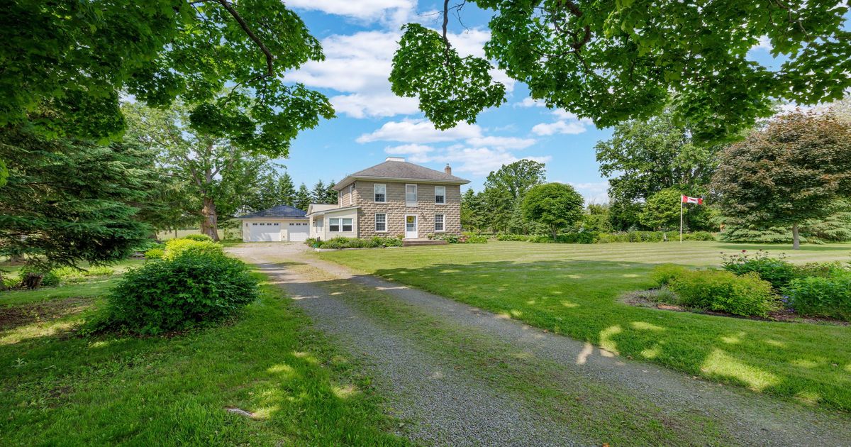 205 Lake Street Elizabethtown-Kitley