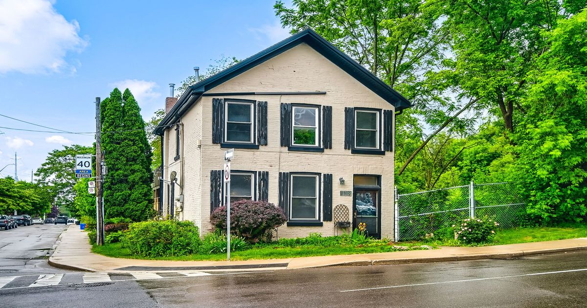 118 Queen Street S Hamilton