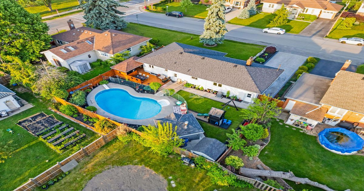 43 Evergreen Avenue Hamilton