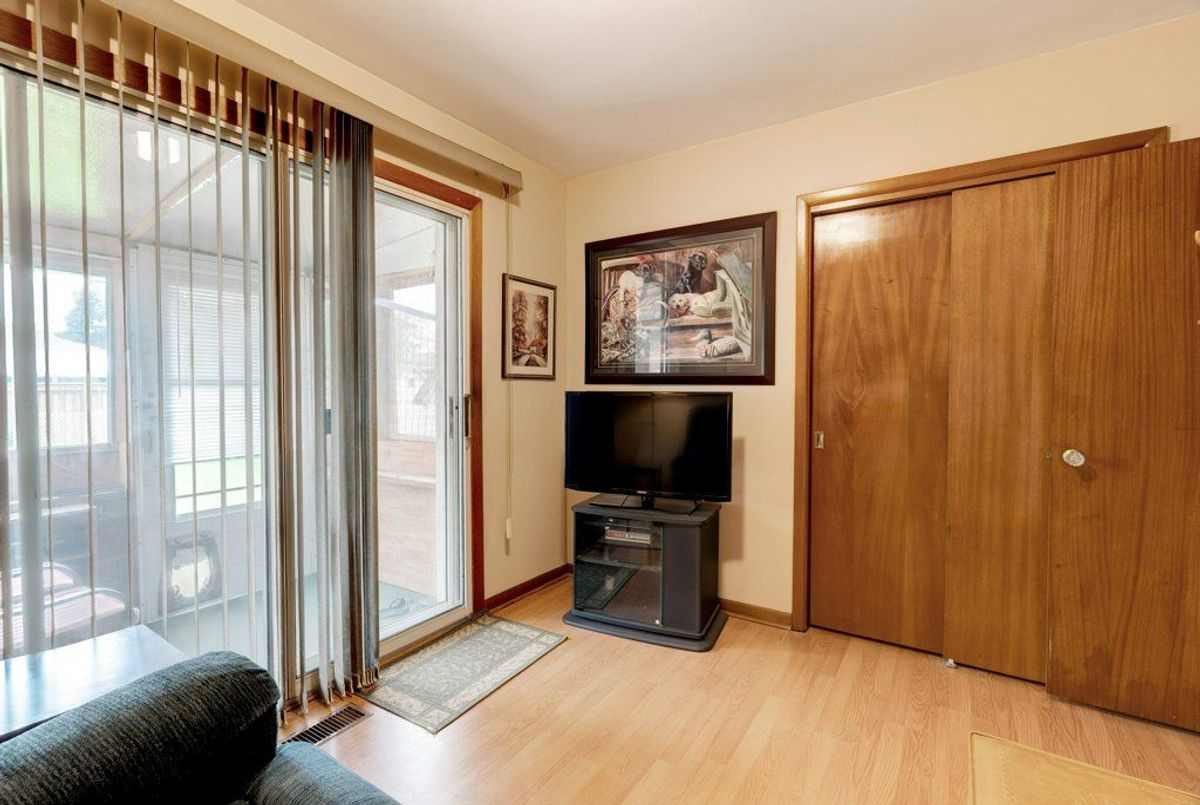 img-gallery