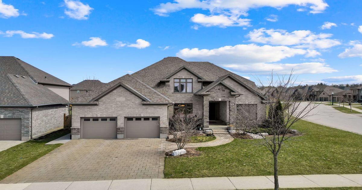 2348 MEADOWLANDS Way London North