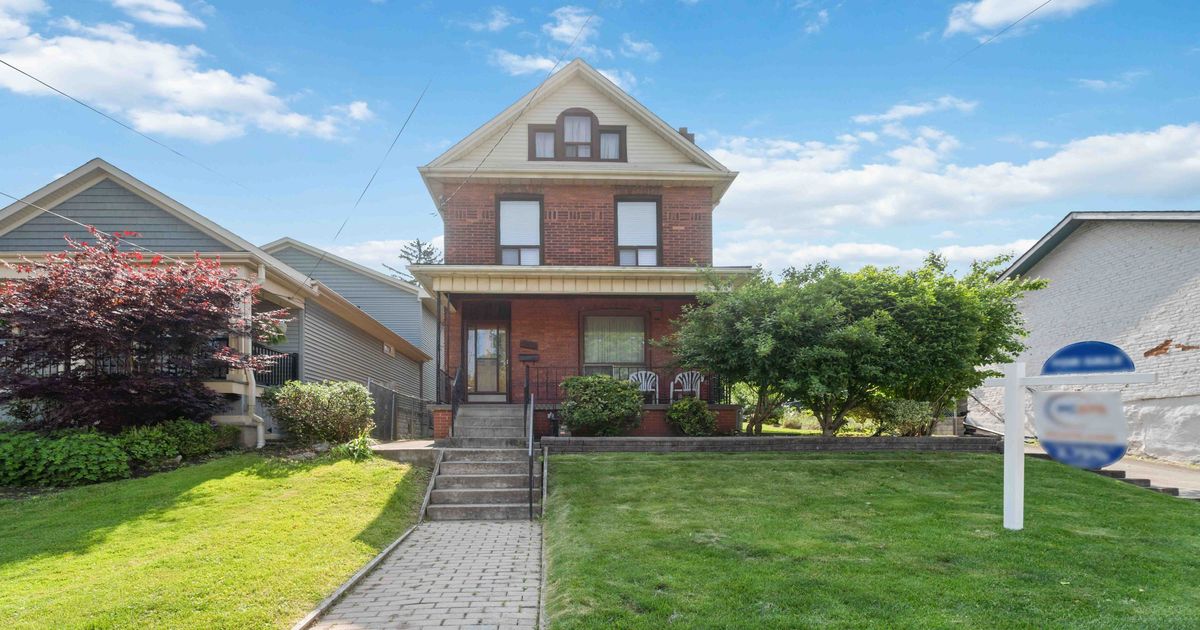 538 Hughson Street N Hamilton