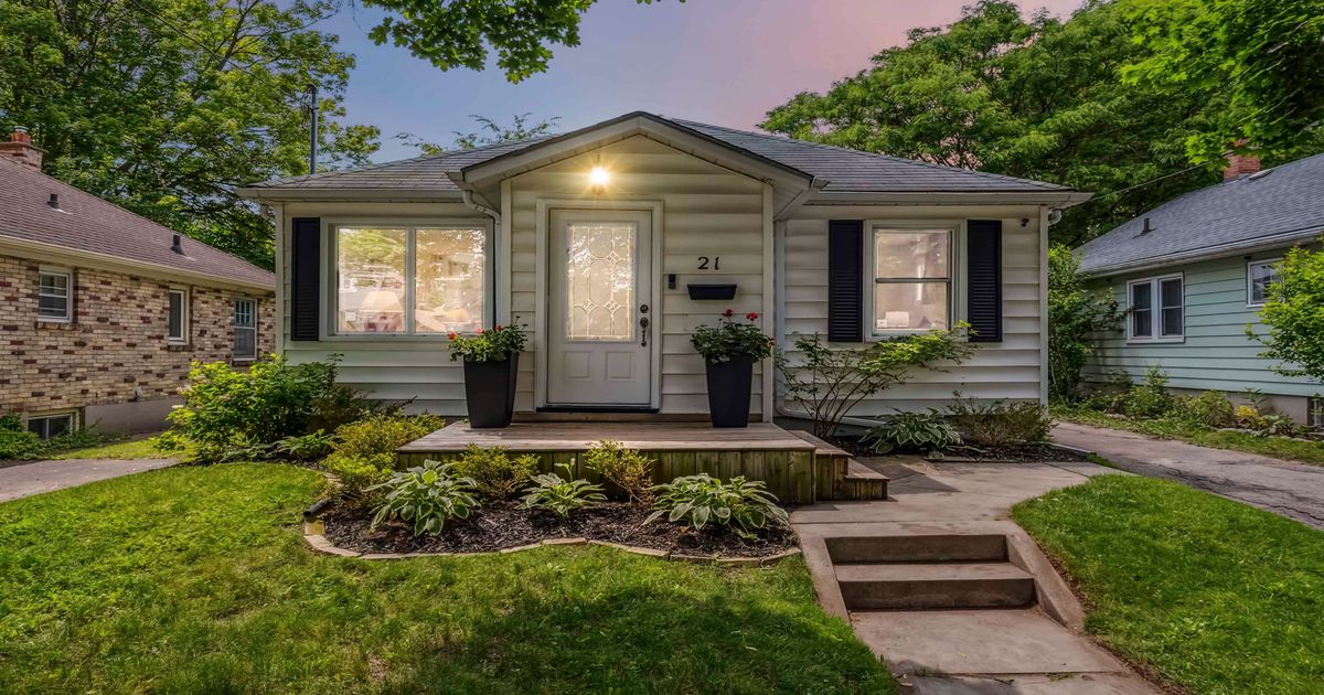 21 Balmoral Avenue London East