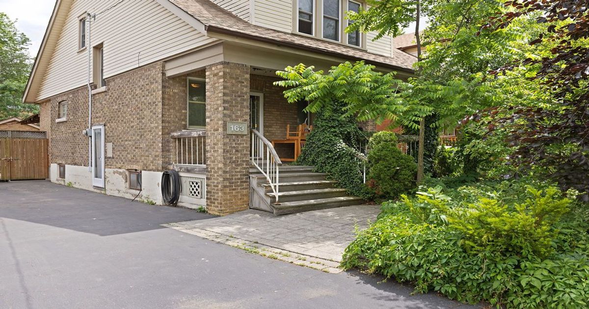 163 Grosvenor Avenue S Hamilton