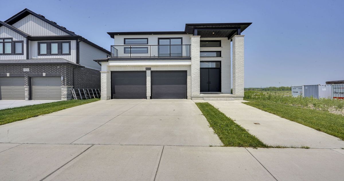 860 Kleinburg Drive London North