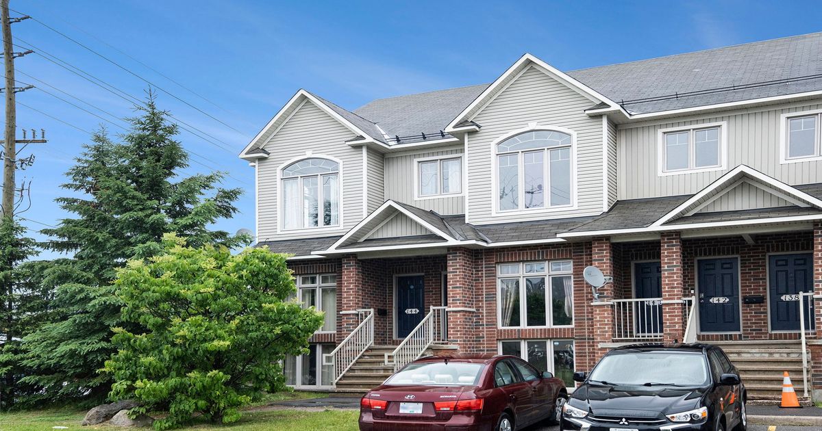 1512 Walkley Road W Hunt Club - South Keys and Area