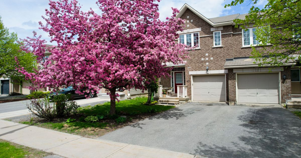 47 Saddlesmith Circle Kanata