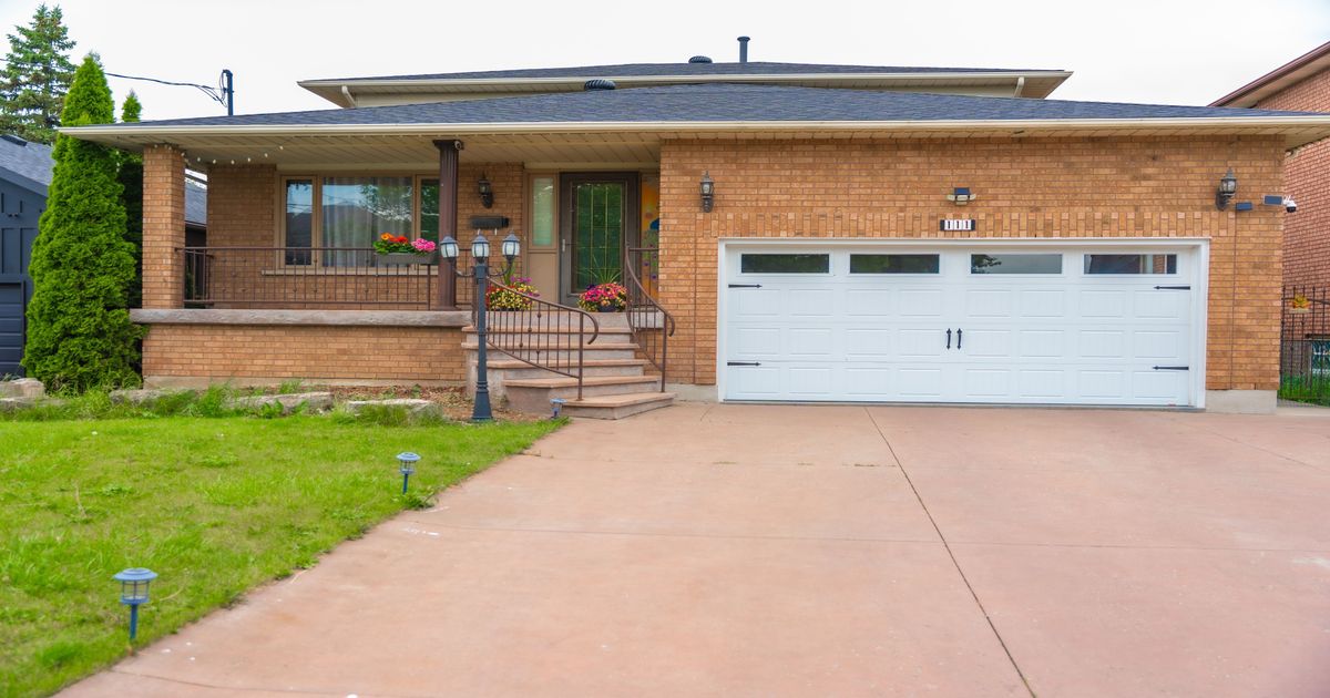 111 AUBREY Avenue Hamilton