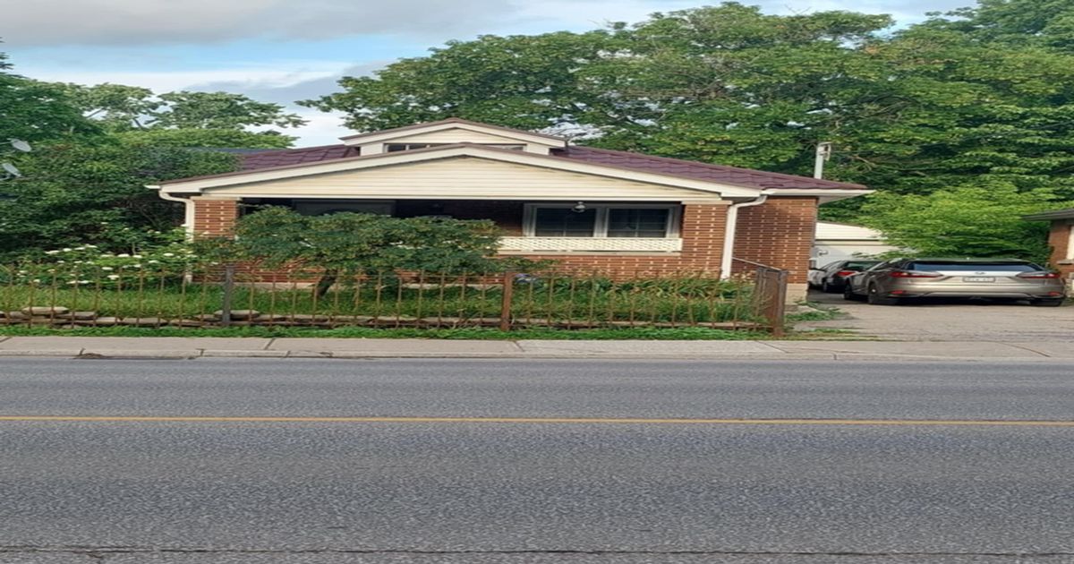 117 Wharncliffe Road N London North