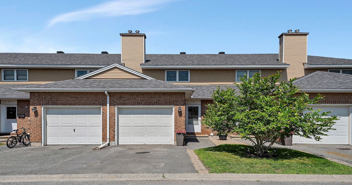 12 Bentbrook Crescent Barrhaven