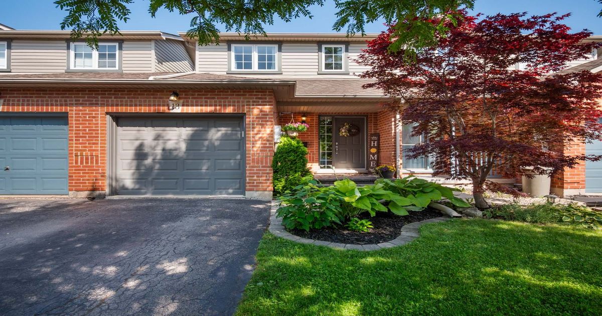 13 Bronte Court Hamilton