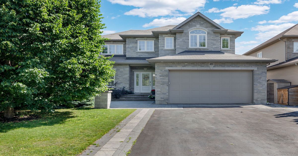 451 LANDSWOOD Way Stittsville - Munster - Richmond