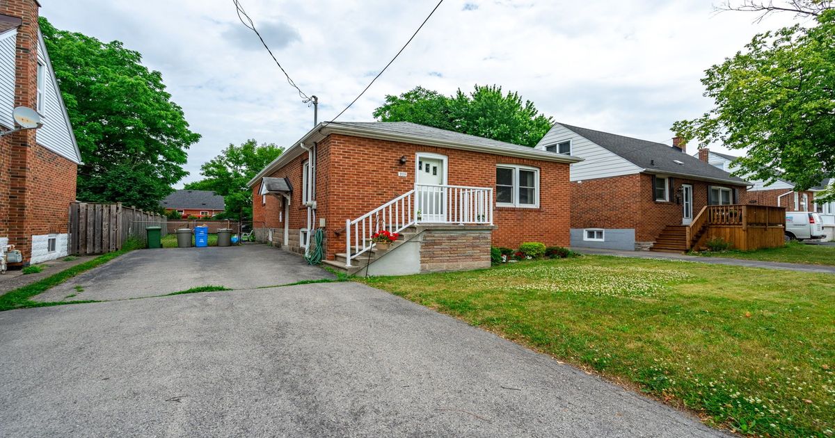 209 EAST 13TH Street Hamilton